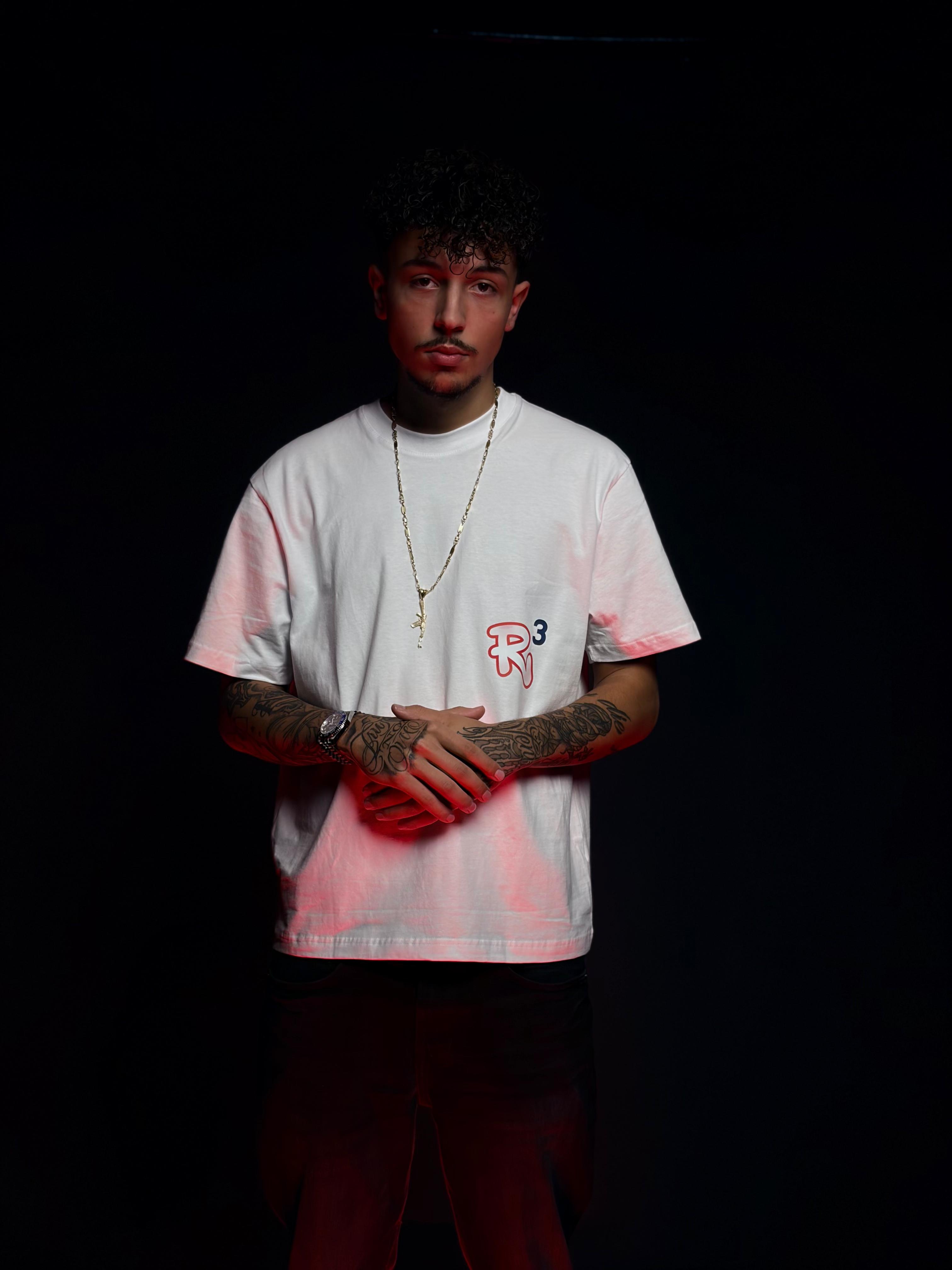 R³ "HHLAYÉ" — Front View